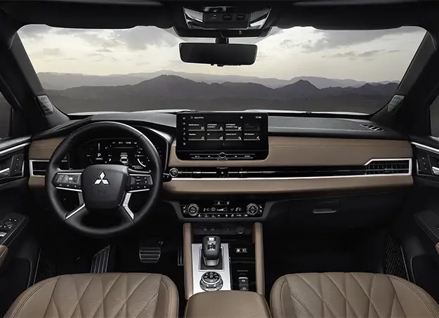 Amplitude-Auto-Mitsubishi-Outlander-PHEV