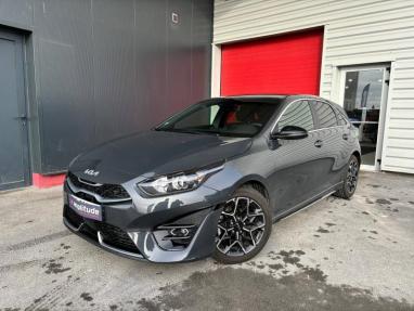 Voir le détail de l'offre de cette KIA Ceed 1.6 CRDI 136ch MHEV GT Line de 2023 en vente à partir de 27 499 € 