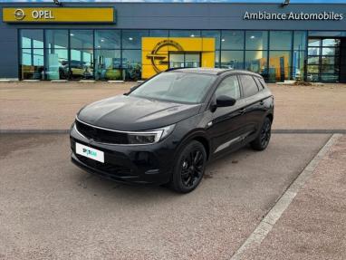 Voir le détail de l'offre de cette OPEL Grandland X 1.2 Turbo 130ch GS de 2024 en vente à partir de 28 199 € 