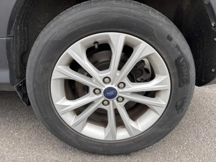FORD Kuga 2.0 TDCi 120ch Stop&Start Titanium 4x2 Euro6.2 à vendre à Nevers - Image n°9