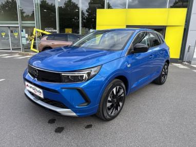 Voir le détail de l'offre de cette OPEL Grandland X 1.2 Turbo 130ch Elegance Business BVA8 de 2022 en vente à partir de 196.53 € / mois
