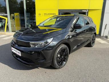 Voir le détail de l'offre de cette OPEL Grandland X 1.2 Turbo 130ch GS de 2023 en vente à partir de 21 989 €