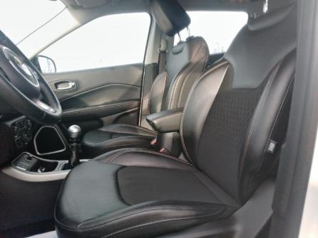 JEEP Compass 1.4 MultiAir II 140ch Longitude Business 4x2 à vendre à Troyes - Image n°9